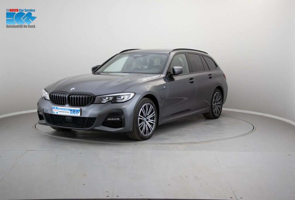 BMW Touring PHEV, M-package, Pano-dak, Harma