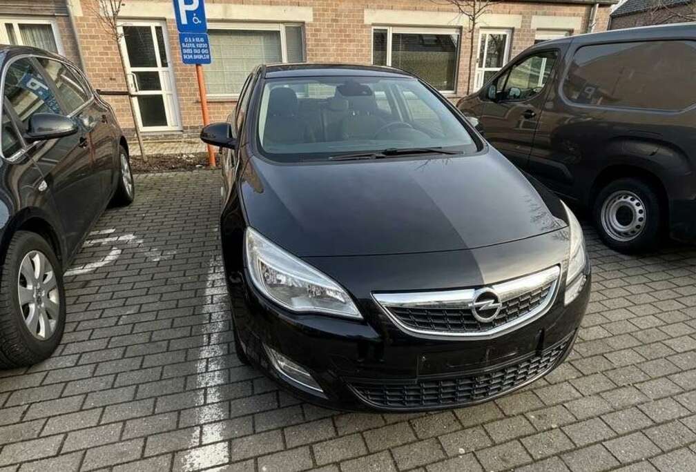 Opel 1.4 Twinport 100 ch Edition