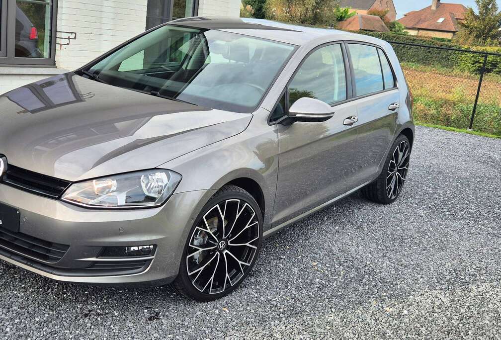 Volkswagen Golf 1.2 TSI Trendline DSG-Navigatie-Bleutooth-
