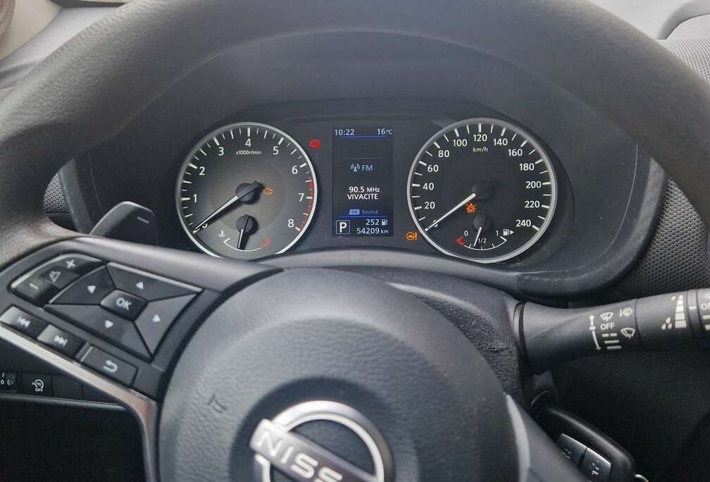 Nissan 1.0 DIG-T 2WD Business Edition DCT