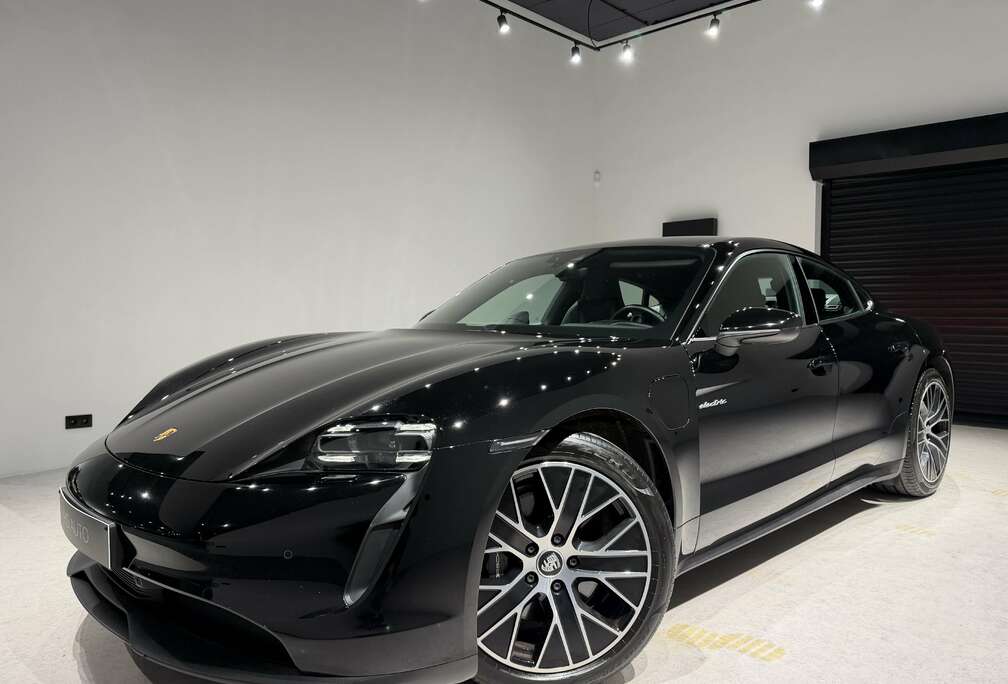 Porsche 93.4 kWh PERFORMANCE BATTERIE//SPORT CHRONO//PANO