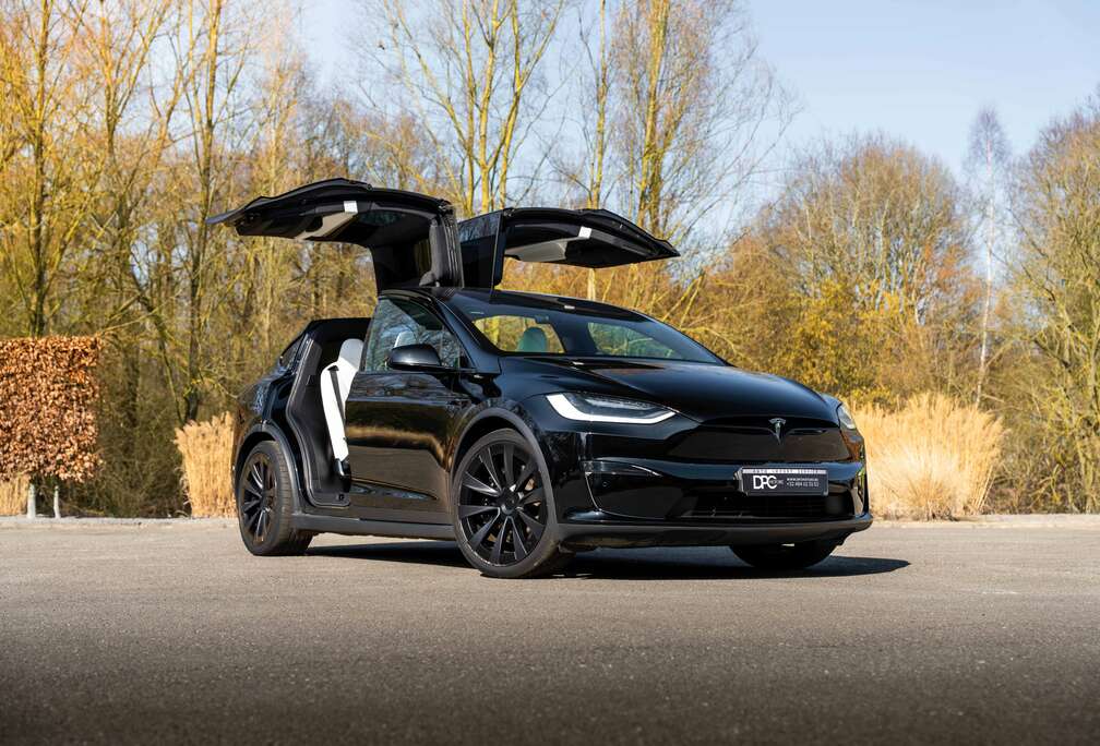 Tesla PLAID - YOKE - 1020 HP - 6 SEATS