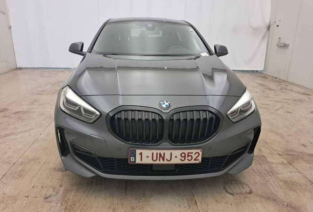 BMW 118 dA M Sport Pack Business & LED & Live CockPit Pro & PDC Front & Rear