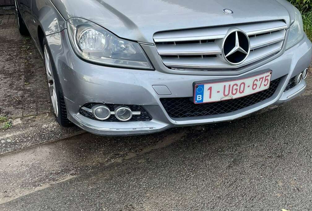 Mercedes-Benz Moteur Cassé