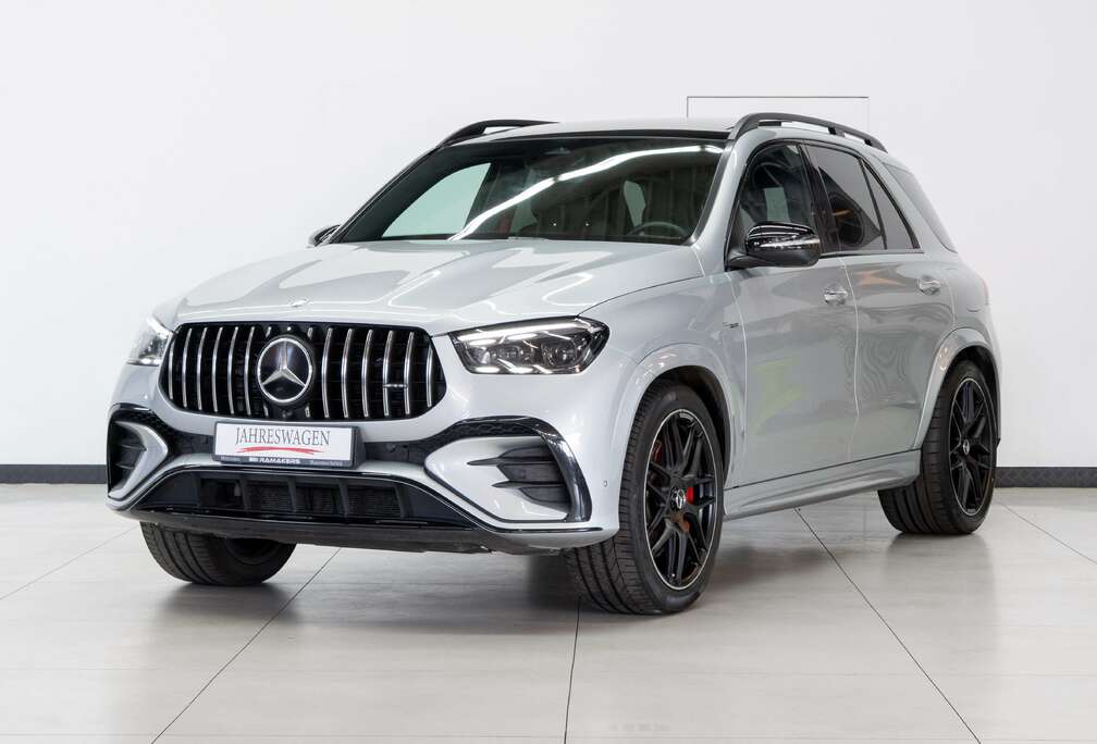 Mercedes-Benz 4M+ HYBRID Night 22\