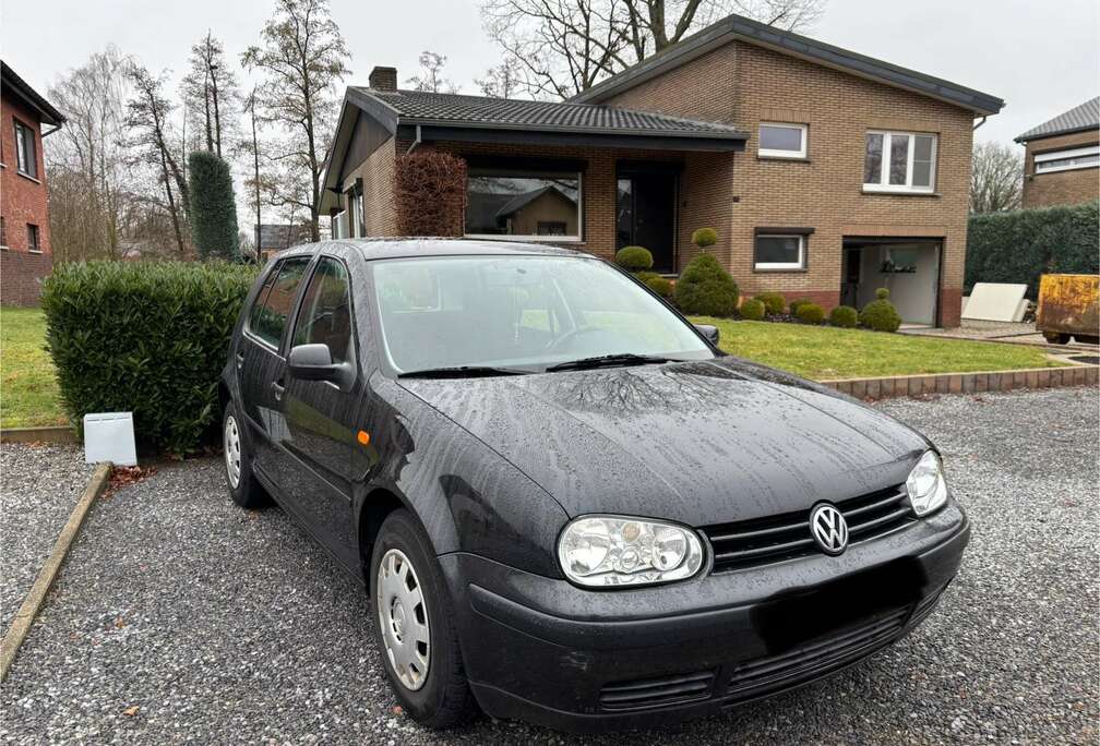 Volkswagen 4 1.9sdi 4deurs in propere staat