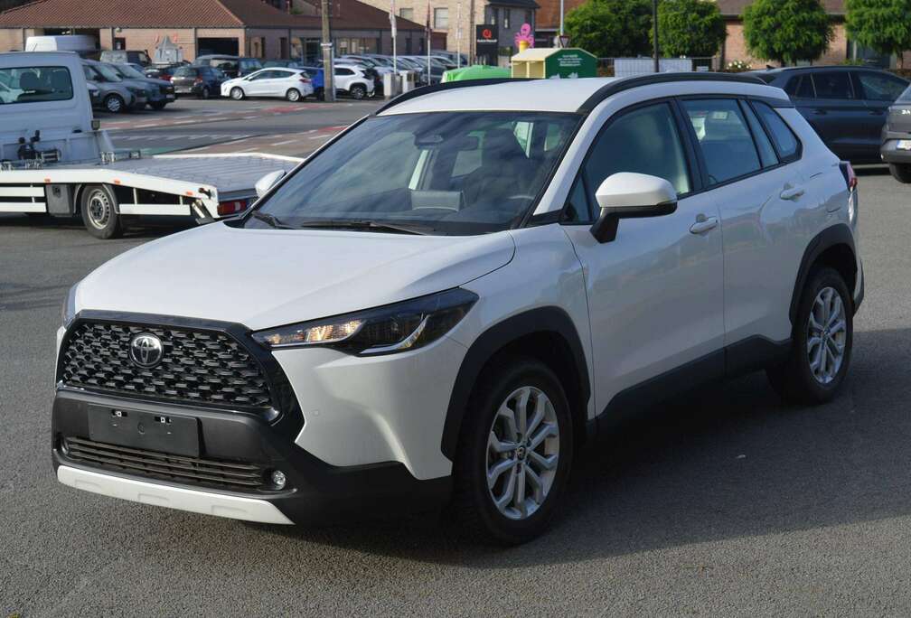 Toyota Corolla Cross Hybrid 1.8 2WD Dynamic e-CVT (103 kW)