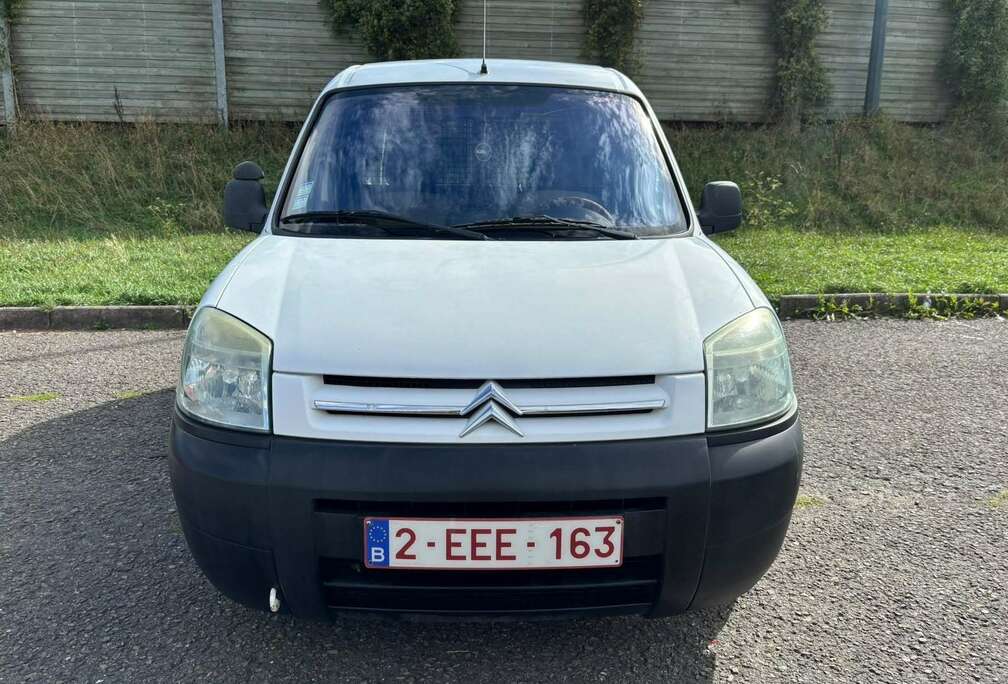 Citroen 1.6 HDi porte latérale + attache remorque