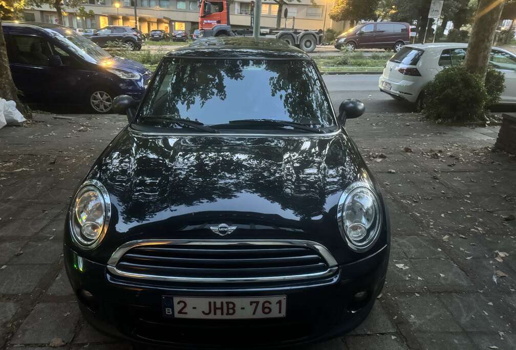 MINI 1.6i