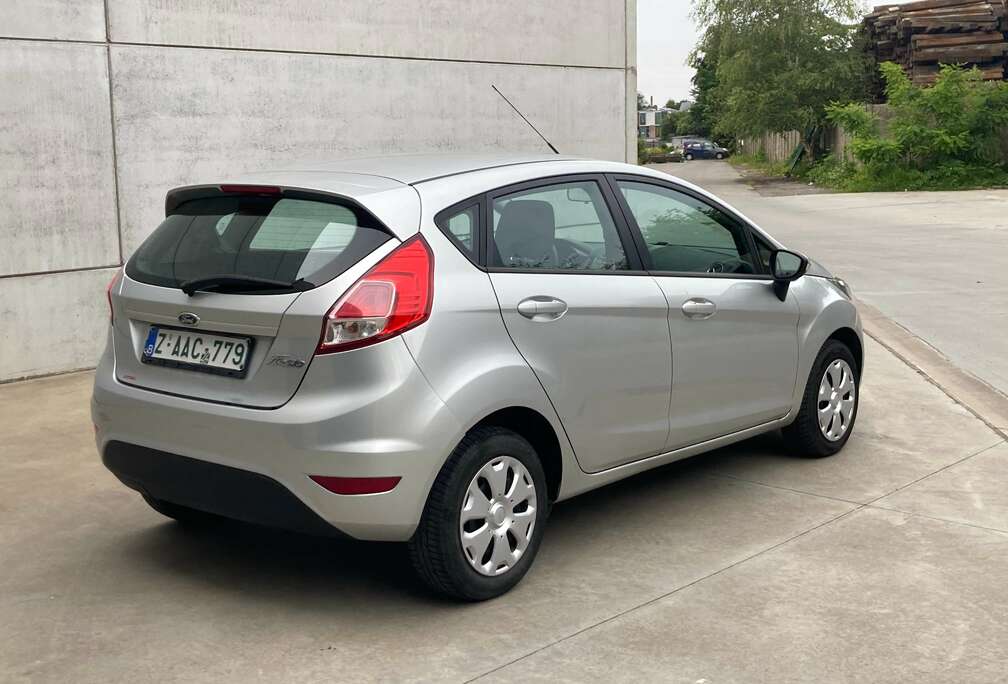 Ford 1.3 benzine 2013 met 102000km*garantie*onderhoud