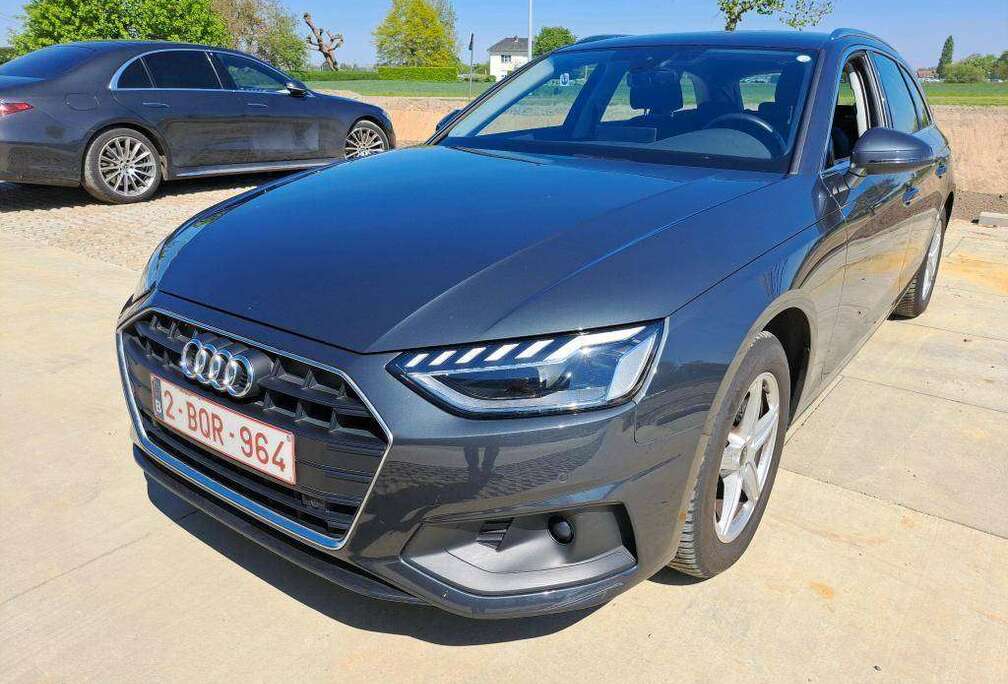 Audi a4*S*LINE**XENON/CARPASS*CARPLAY