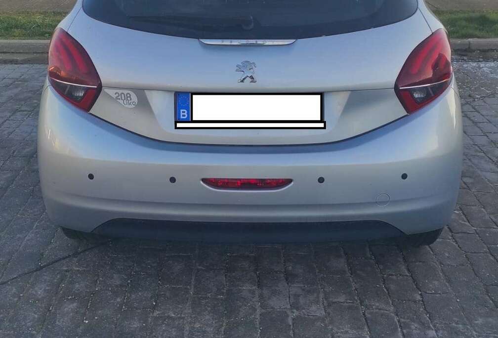 Peugeot 208 1.2i PureTech Like