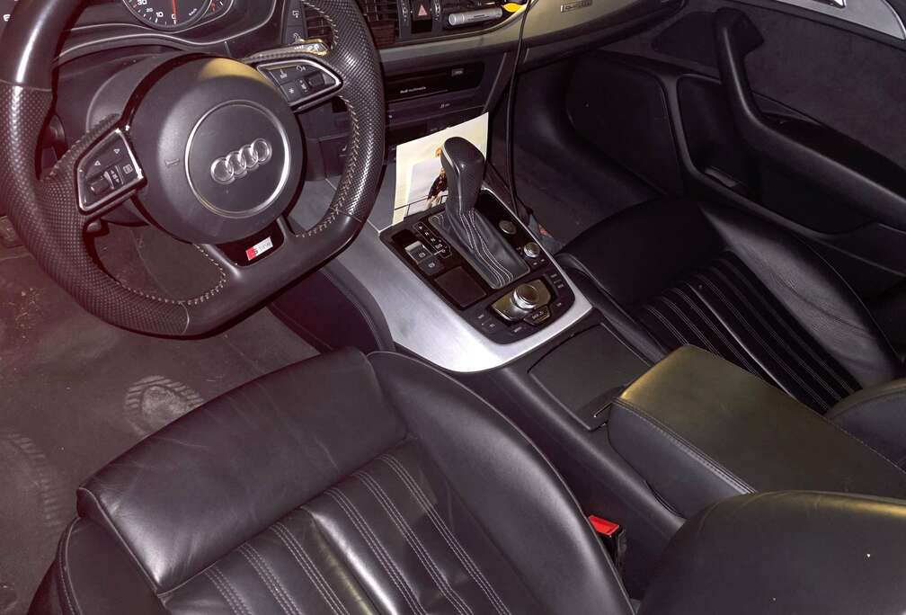 Audi A6 Avant 2.0 TDi Ultra S line S tronic