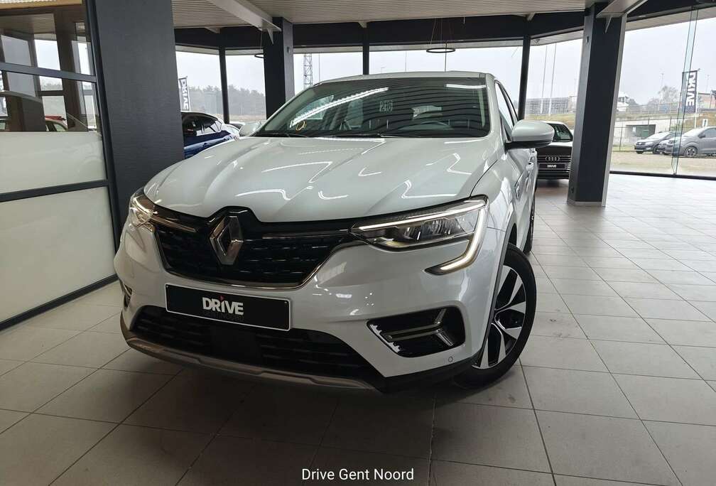 Renault E-Tech Full Hybrid Evolution *Dode-Hoek/Camera*