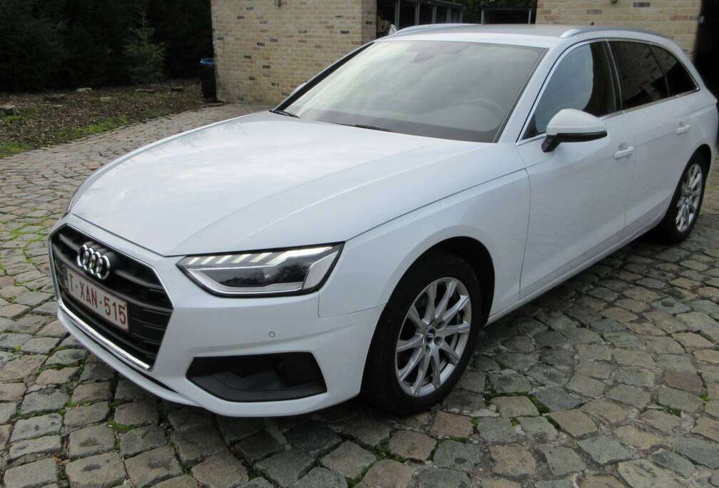 Audi A4 Avant 35 TFSI S tronic 13636 € + TVA - Export