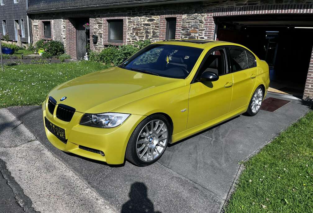 BMW 320si