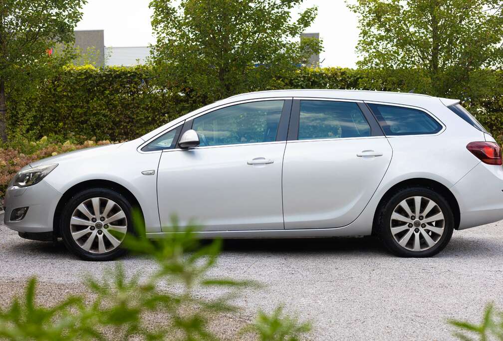 Opel Astra 1.7 CDTI DPF Sports TourerDesign Edition