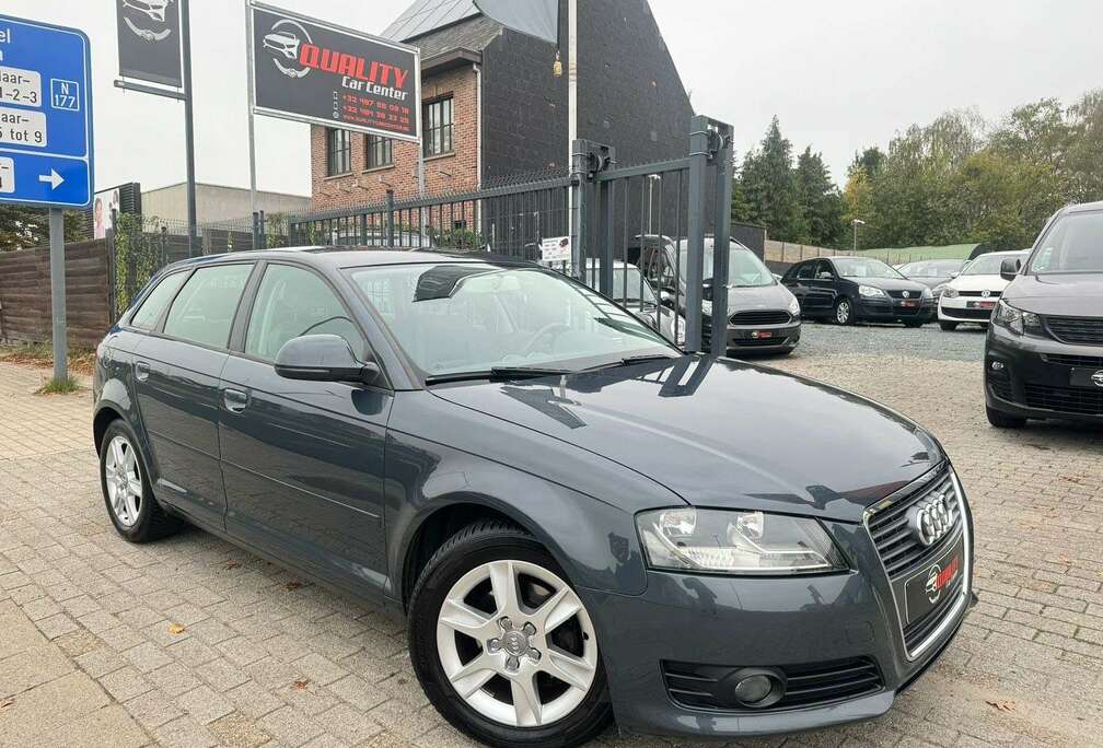 Audi 1.6 TDI Sportback DPF S tronic  137000 km automaat