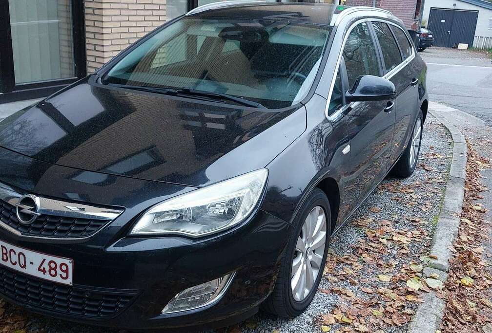 Opel Sports Tourer 1.7 CDTi Prête à Immatriculer
