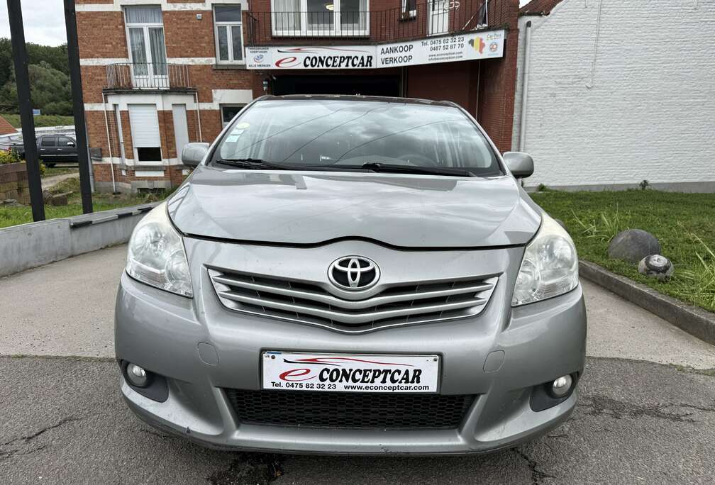 Toyota Verso 2.0 D-4D Exe 5pl. MOTEUR  PANNE