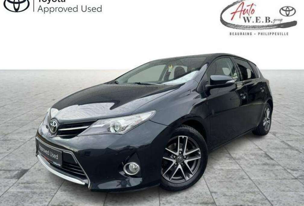 Toyota 1.3 VVT-i 6MT Dynamic