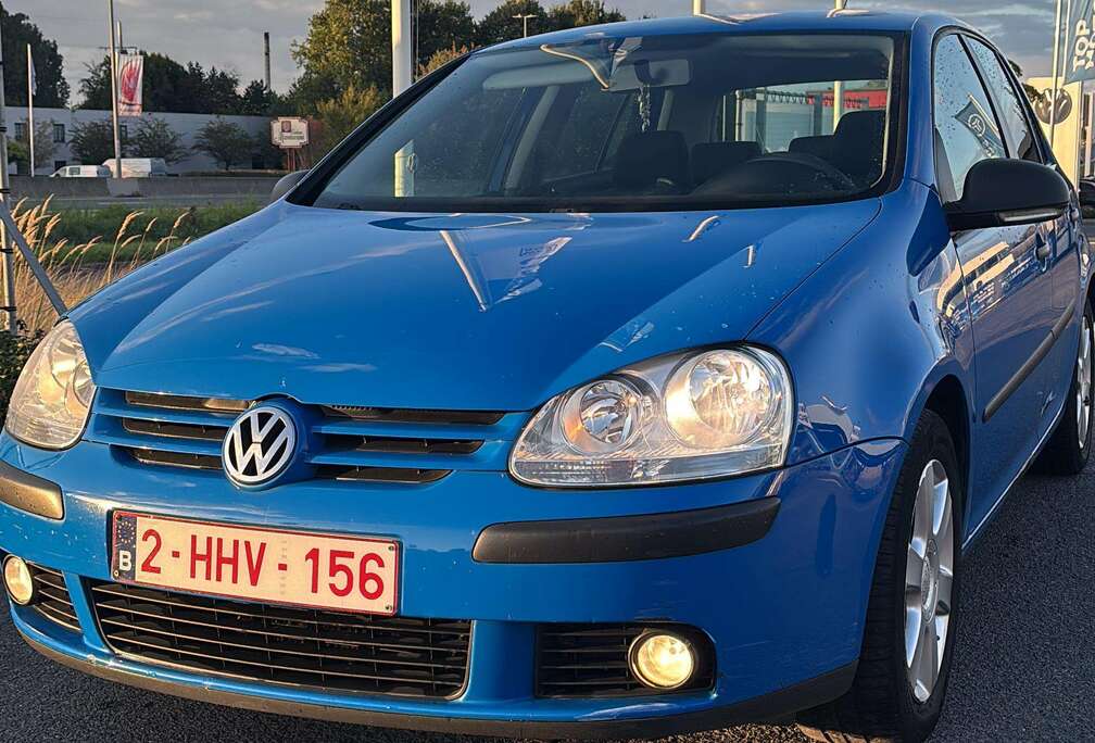 Volkswagen Golf 1.6i 16v FSI Sportline