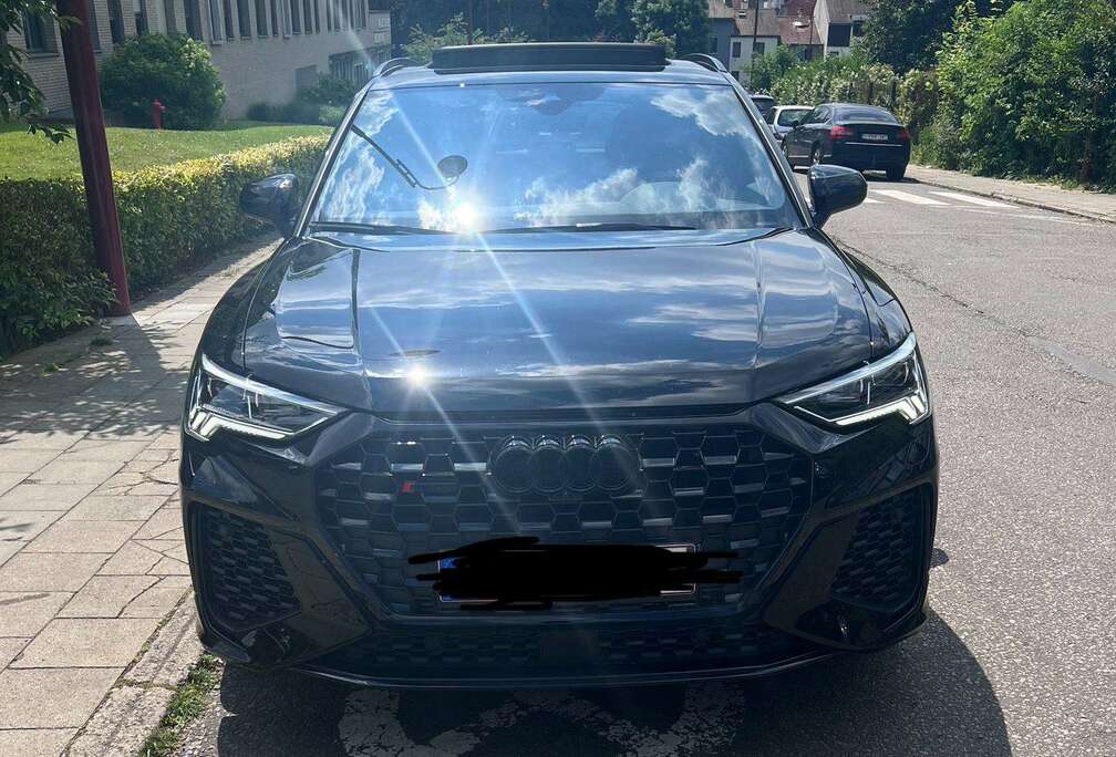 Audi Q3 2.5 TFSI Quattro RS Q3 S tronic (EU6AP)