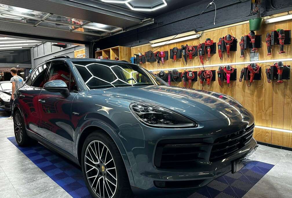 Porsche Cayenne S E-Hybrid Platinum Edition