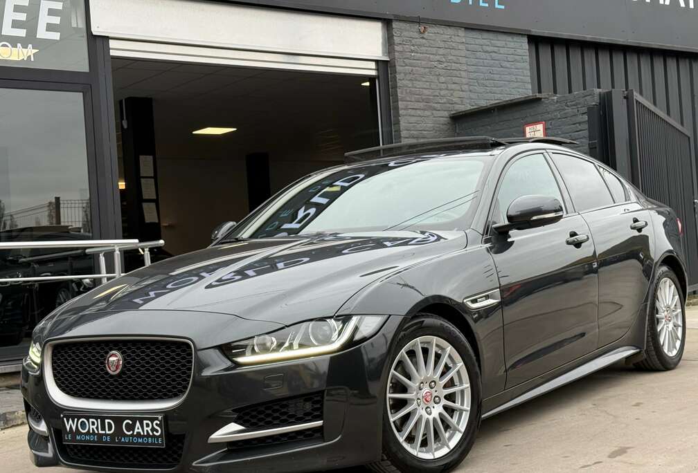 Jaguar 2.0 D R-Sport / TOIT PANO / CAM / FULL OPTION