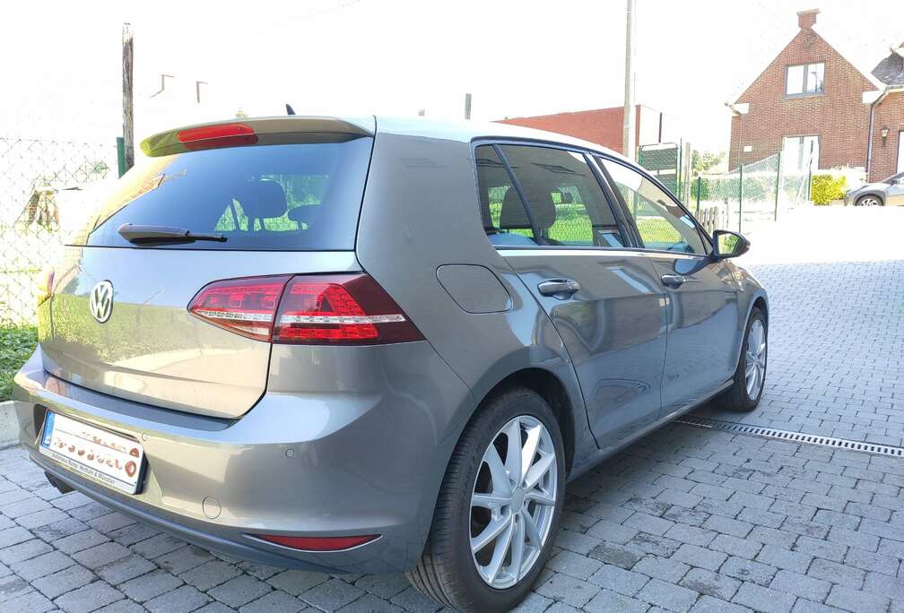 Volkswagen Golf 2.0 CR TDi Highline DSG
