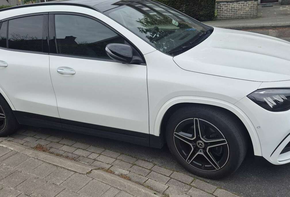Mercedes-Benz d AMG Line