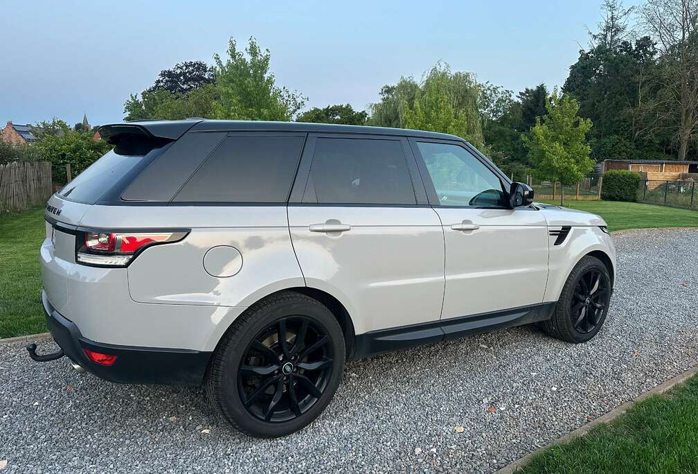 Land Rover Range Rover Sport TDV6 HSE Dynamic