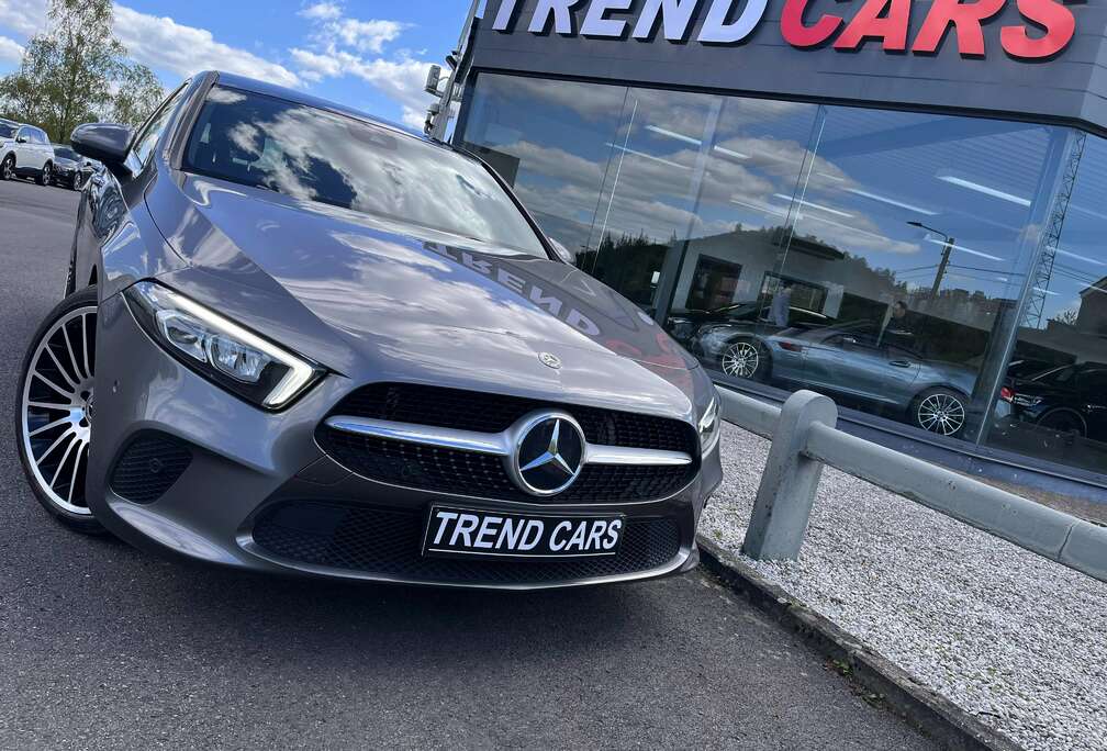 Mercedes-Benz d 7G-TRONIC TOIT PANORAM LED AMBIANCE CUIR CARPLAY
