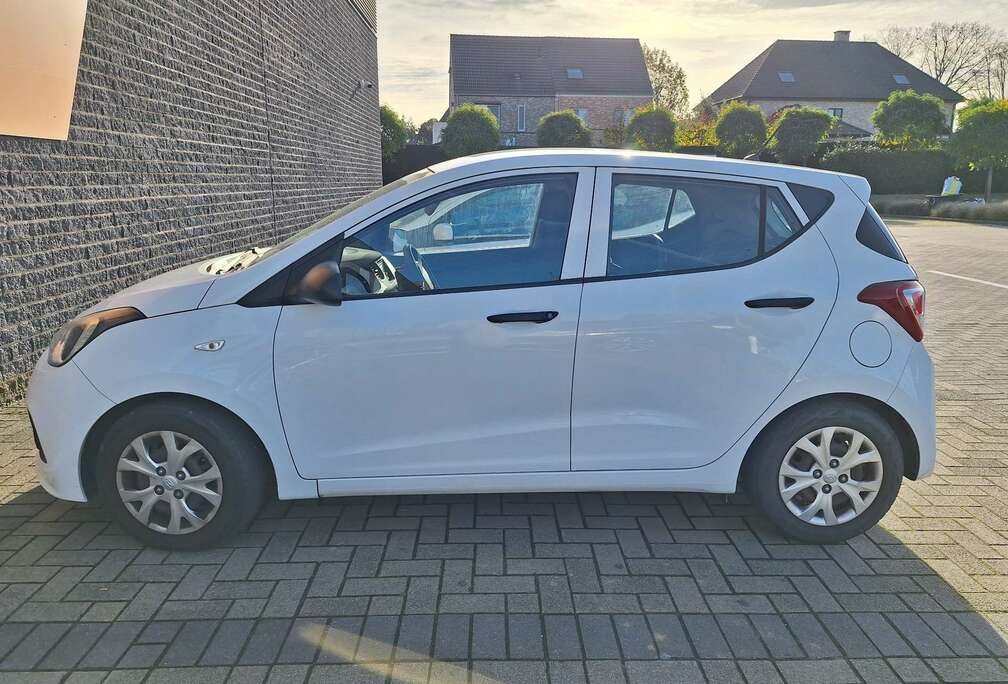 Hyundai 1.0 Intro Edition