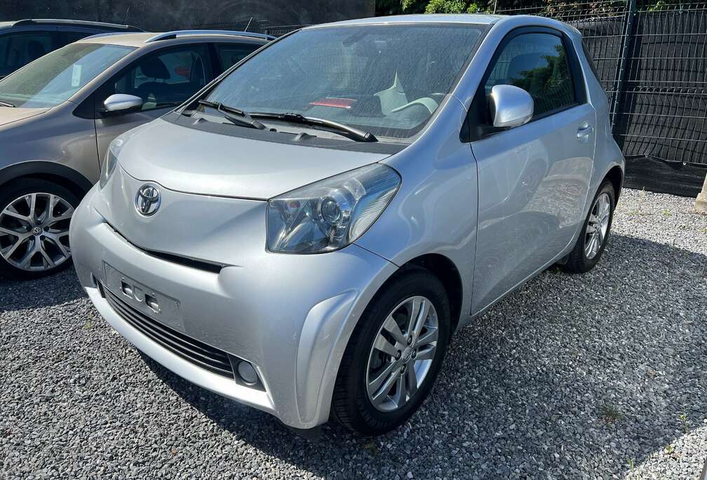 Toyota iQ 1.0i VVT-i Sol Multidrive