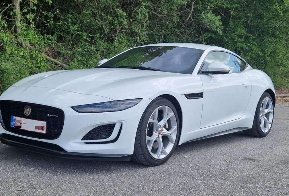 Jaguar F-Type Coupe 2.0 i4 P300 R-Dynamic