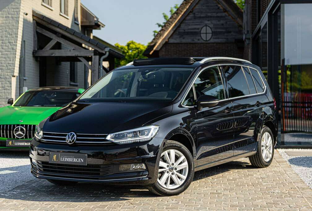 Volkswagen Highline 1.5 TSI / 7 Zitplaatsen / 1ste eigenaar / Panoramisch dak / Adaptive Cruise Control / ParkAssist