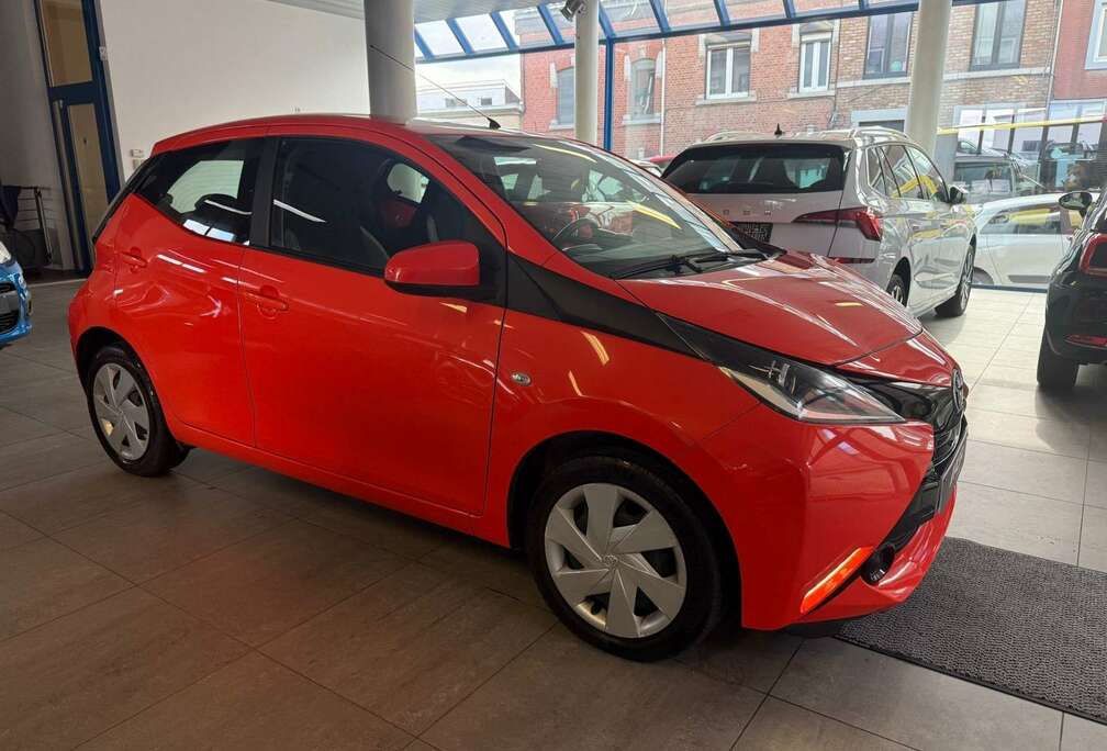 Toyota BOITE AUTOMATIQUE CAMERA DE RECUL