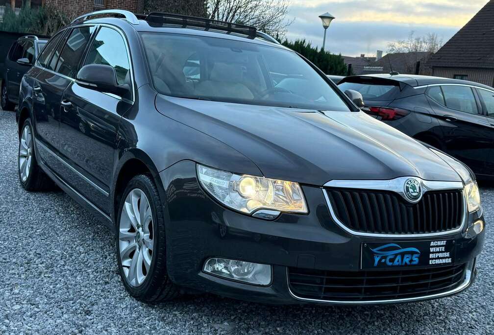 Skoda 2.0CRTDI //BOTE AUTO//TOIT PANO//...