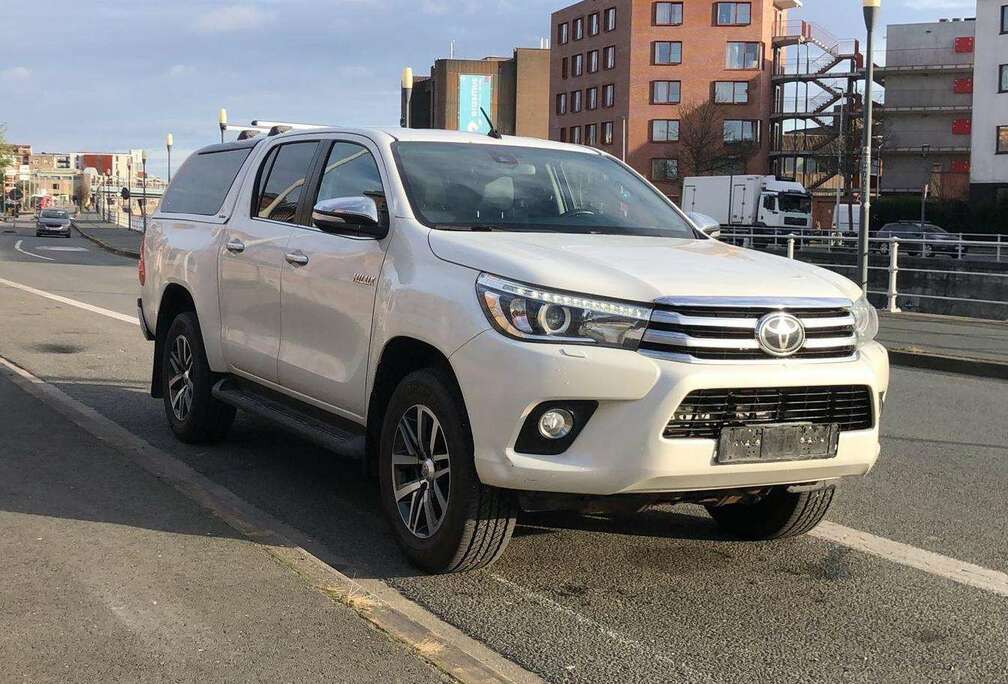 Toyota 2.4 D-4D 4WD premium full option
