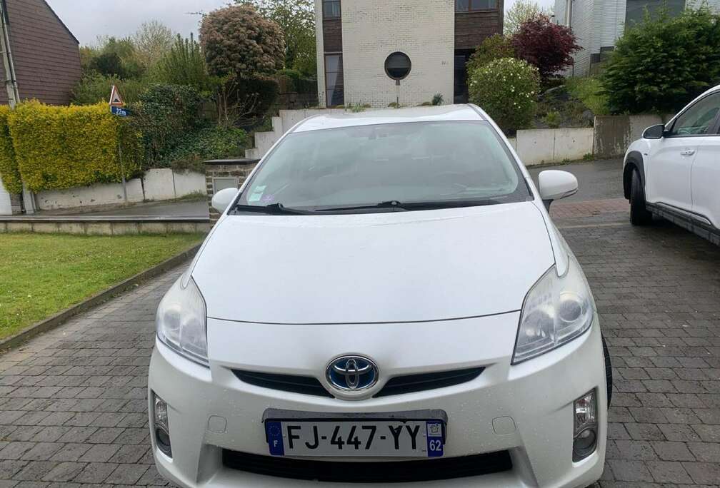 Toyota 1.8i VVT-i Hybrid Sol