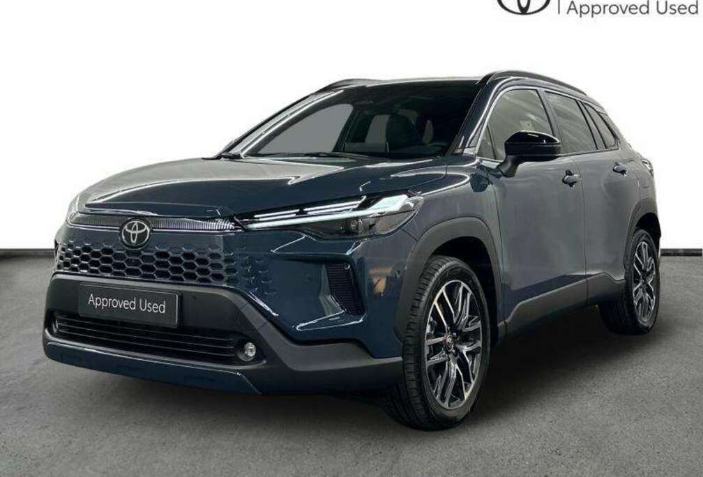 Toyota New Cross 2.0 Premium