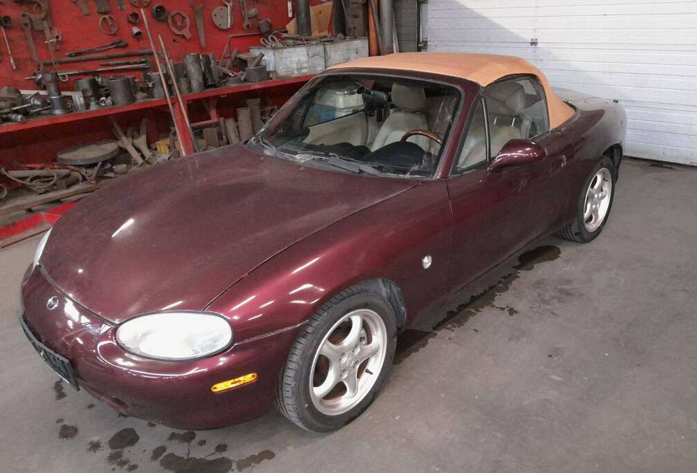 Mazda MX-5 1.6i 16V