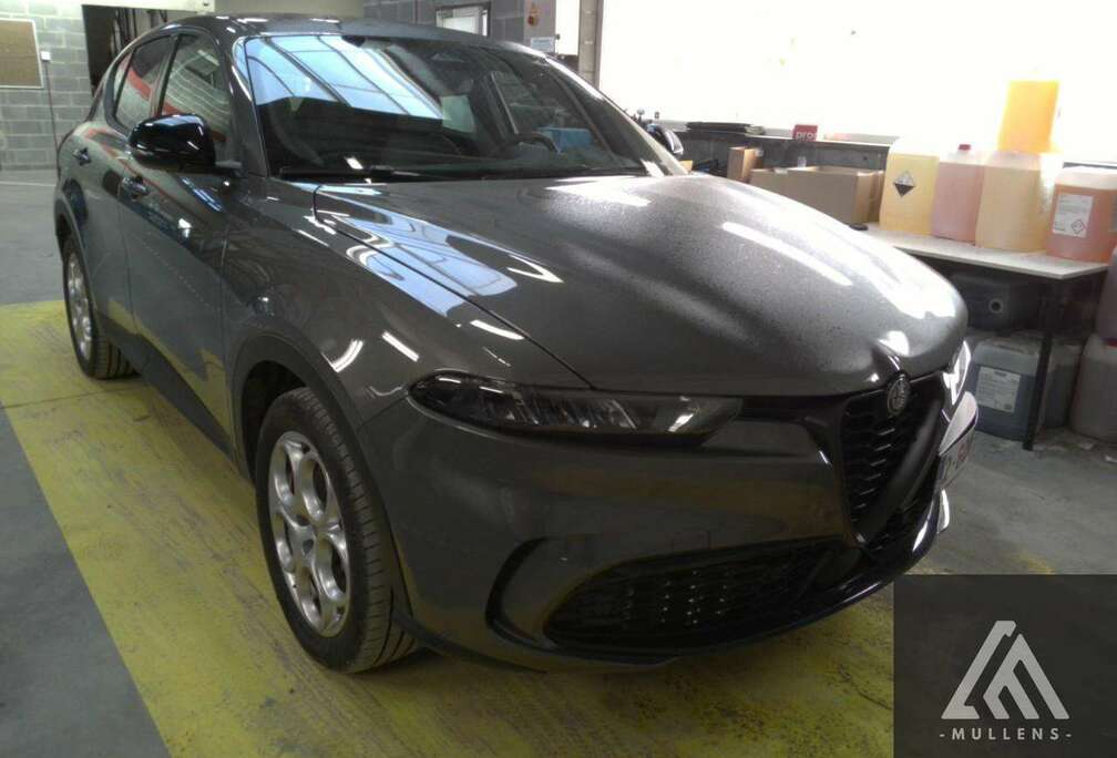 Alfa Romeo PHEV AT6e Q4 280 pk