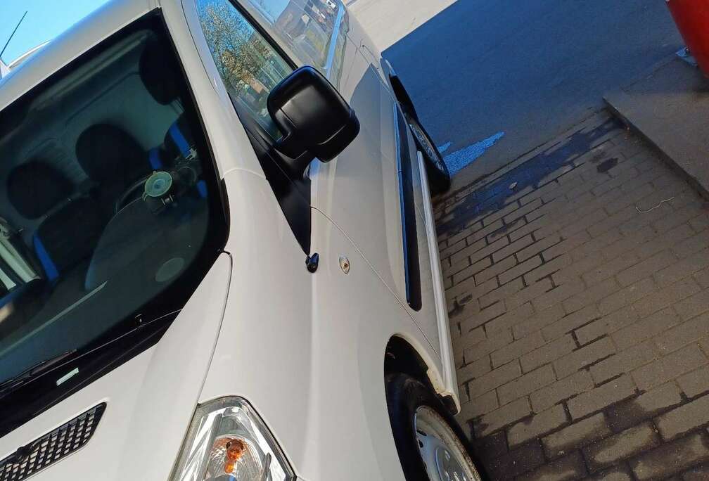 Peugeot 2.0 HDi 227 L1H1