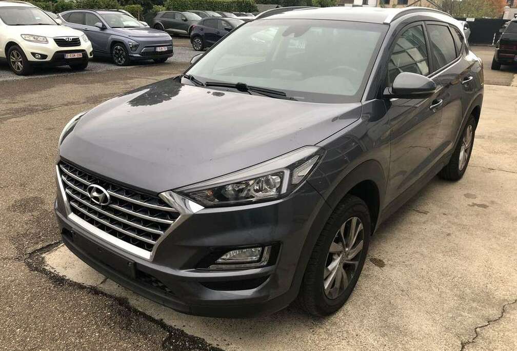 Hyundai TUCSON FEEL 6MT BENZINE