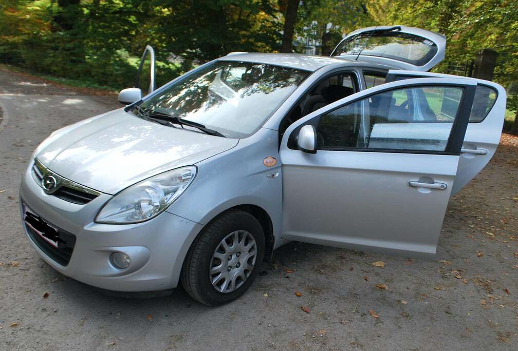 Hyundai i20 1.4 CRDi Lounge Blue FAP