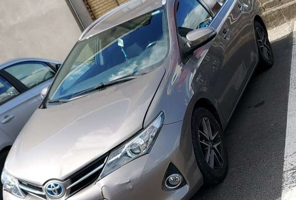 Toyota 1.8i HSD Active E-CVT