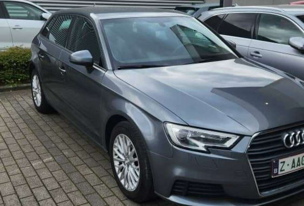 Audi Berline 1.4 TFSI COD 150 Business line