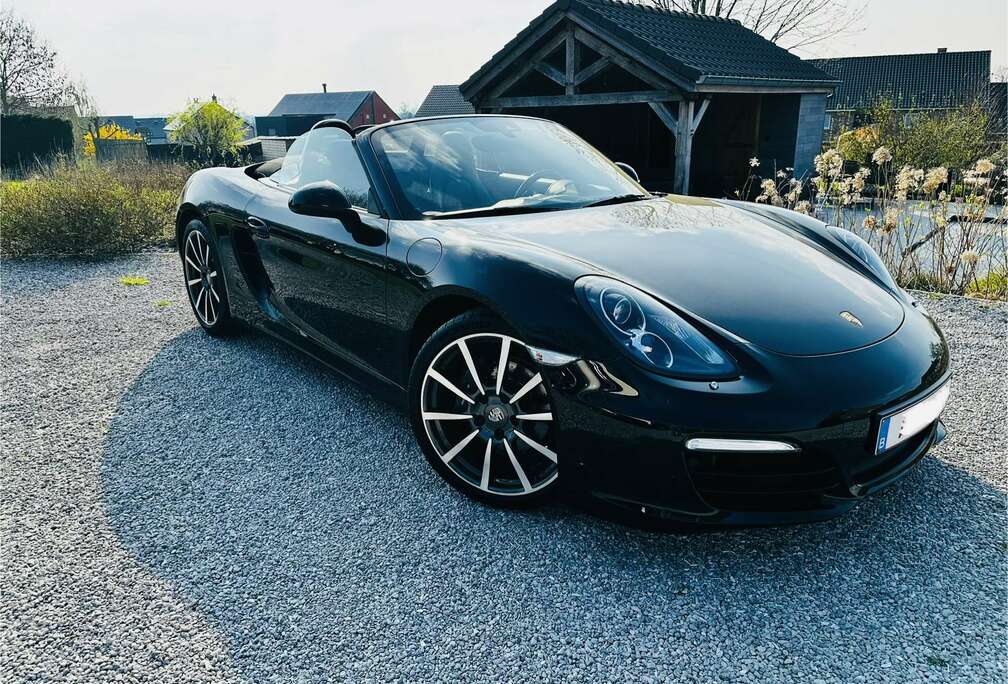 Porsche 2.7i Black Edition PDK